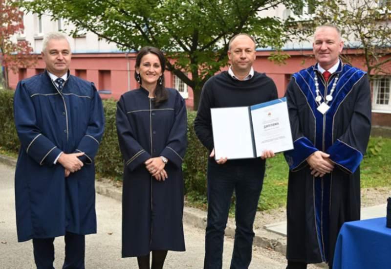 50-godišnjem Branimiru zlatna plaketa za najboljeg studenta