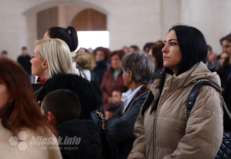 FOTO | Vladika Dimitrije služio svetu liturgiju: Ohrabrenje mostarskim pravoslavcima 