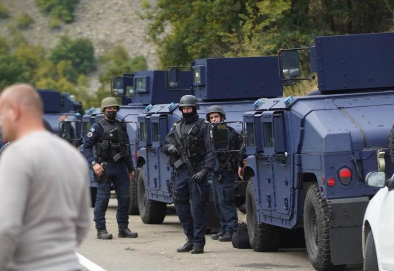 Napeto na Kosovu:  Barnjak i Jarinje blokirani, škole na sjeveru zatvorene