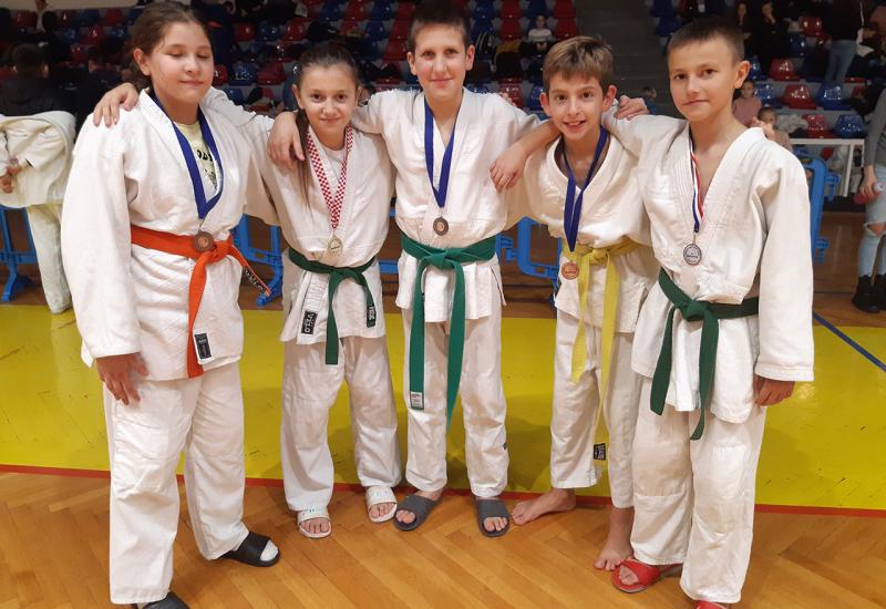 Božićni judo turnir: Mostarskoj Neretvi 7 medalja - Stiže Totalna rasprodaja Mire Furlan