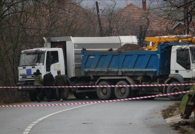 Barikade na sjeveru Kosova nisu uklonjene
