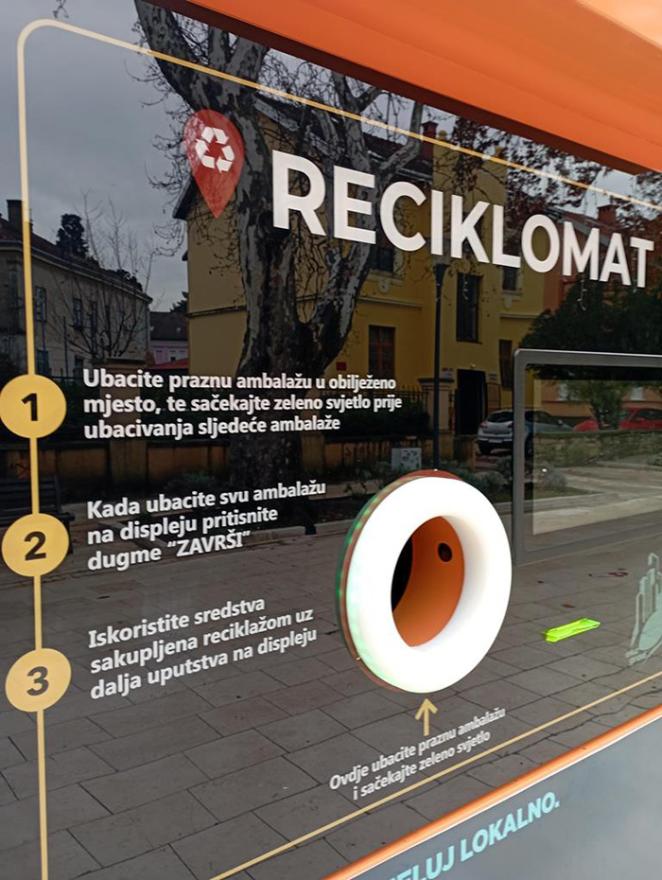 Aparat za reciklažu - Mostar: U sklopu Adventa postavljeni aparati za reciklažu