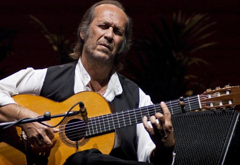 Paco de Lucia  (Algeciras, Španjolska, 21. prosinca 1947. – Cancún, Meksiko, 25. veljače 2014.) - Ako za neke nije bio najbolji, onda zasigurno jest najslavniji flamenco gitarist