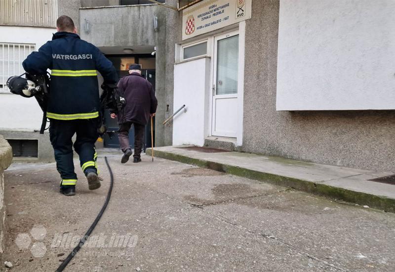 Zapovjednik PVP Mostar: Stan je potpuno izgorio, uspjeli smo evakuirati na vrijeme - Zapovjednik PVP Mostar: Stan je potpuno izgorio, uspjeli smo evakuirati na vrijeme