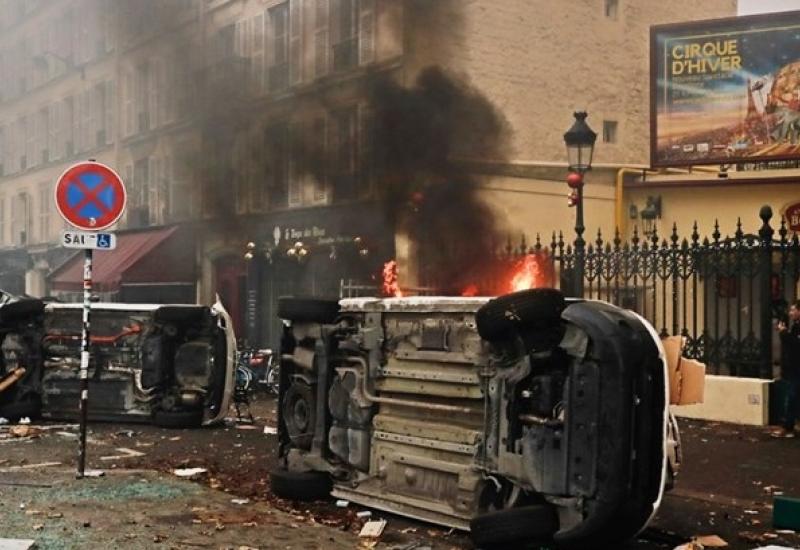 Neredi u Francuskoj - Neredi u Francuskoj: Kurdski prosvjednici se sukobili s policijom