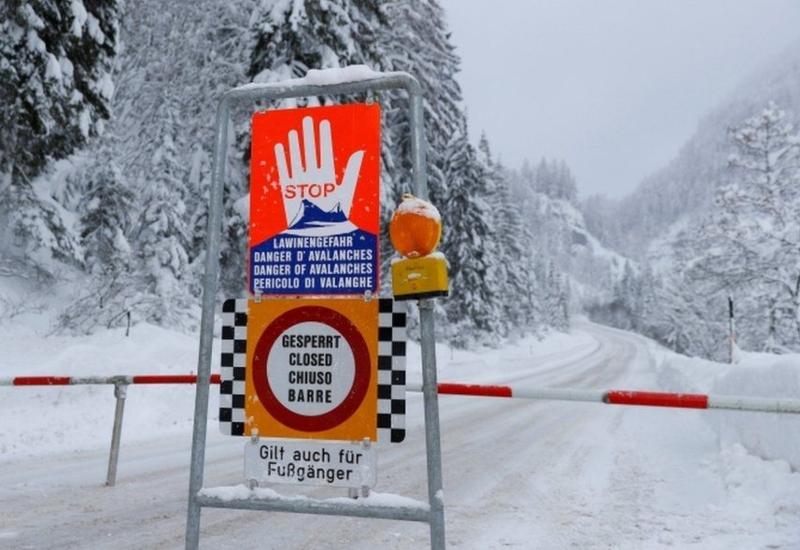 Upozorenje - Drama na skijalištu: Lavina zatrpala deset osoba 