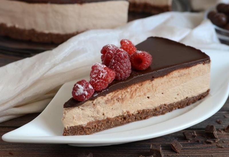 Čokoladni cheesecake - Čokoladni cheesecake stvoren za novogodišnju noć 