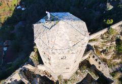 FOTO/VIDEO | Kula u Počitelju dobila krov - nacionalni spomenik spašen u zadnji čas