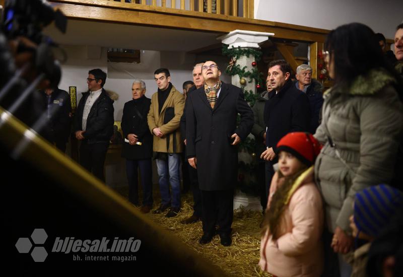 Christian Schmidt u Mostaru - Schmidt: Nakon slavlja treba zasukati rukave i raditi