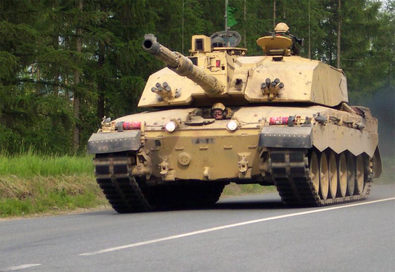 UK će poslati Ukrajini 14 tenkova Challenger 2 s teškim naoružanjem