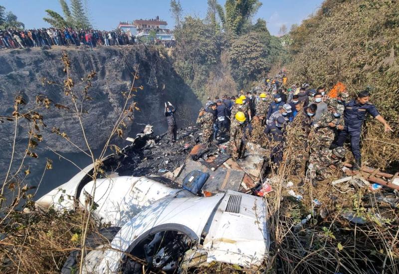 Pad zrakoplova kod grada Pokhara na zapadu Nepala - Pad zrakoplova: Najmanje 68 osoba izgubilo život