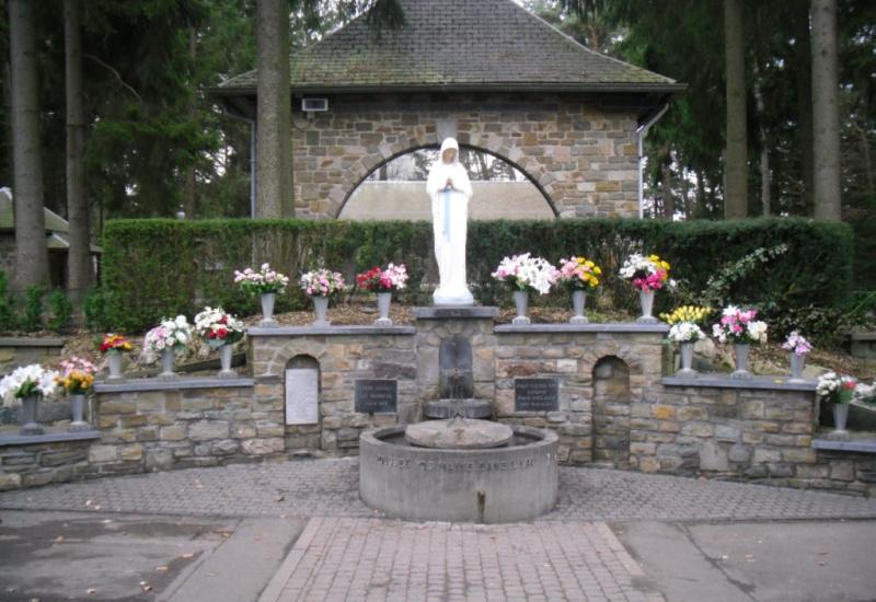 Izvor vode u svetištu Banneux - Prije 90 godina bilo je prvo ukazanje Djevice Siromaha