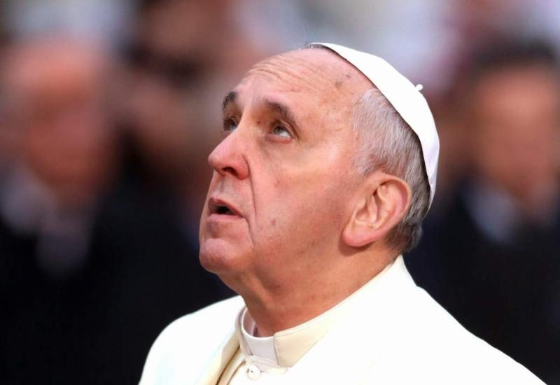 Papa: Oni koji misle da je homoseksualnost zločin su "u krivu"