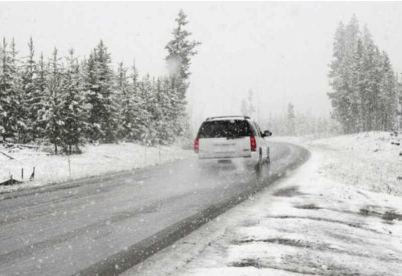 Stanje na cestama: Ugažen snijeg i poledica na kolniku
