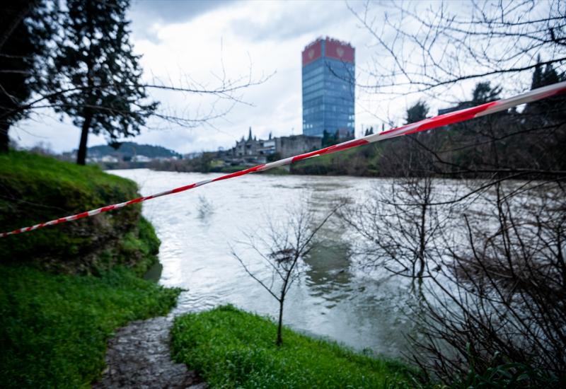 Podgorica: Razina rijeka u porastu, zatvoreno šetalište, poplavljen most