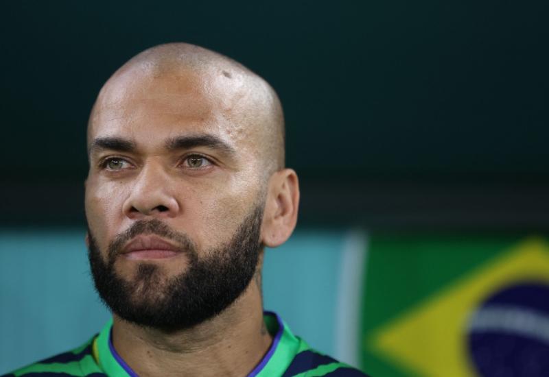 Uhićen nogometaš Dani Alves, optužen za seksualni napad