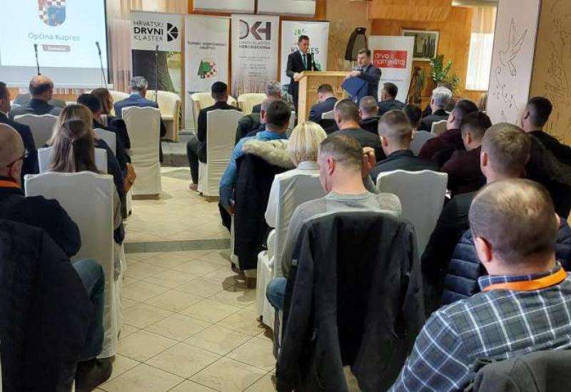 U Kupresu održana međunarodna konferencija Aktualnosti u  šumarstvu i preradi drva u BiH - U Kupresu održana međunarodna konferencija 