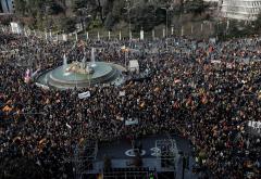  Tisuće ljudi pridružile se desničarskom skupu protiv španjolske vlade