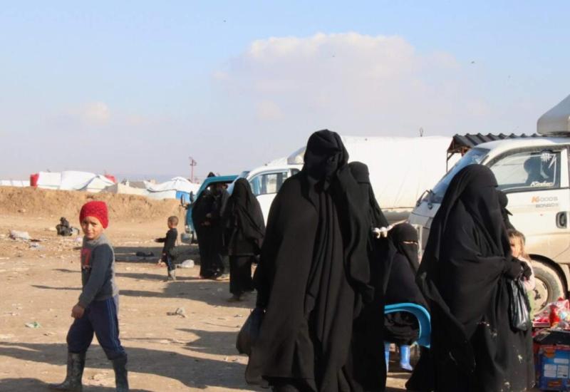 Francuska: Vraćeno 15 žena i 30-ak djece iz logora u Siriji