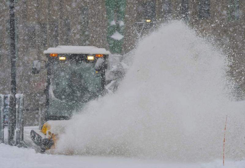 ﻿﻿  SAD: Snježna oluja na jugoistoku Michigana