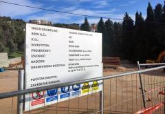 FOTO | Neum: Srušena baraka Općine - gradi se nova zgrada od 3 milijuna KM