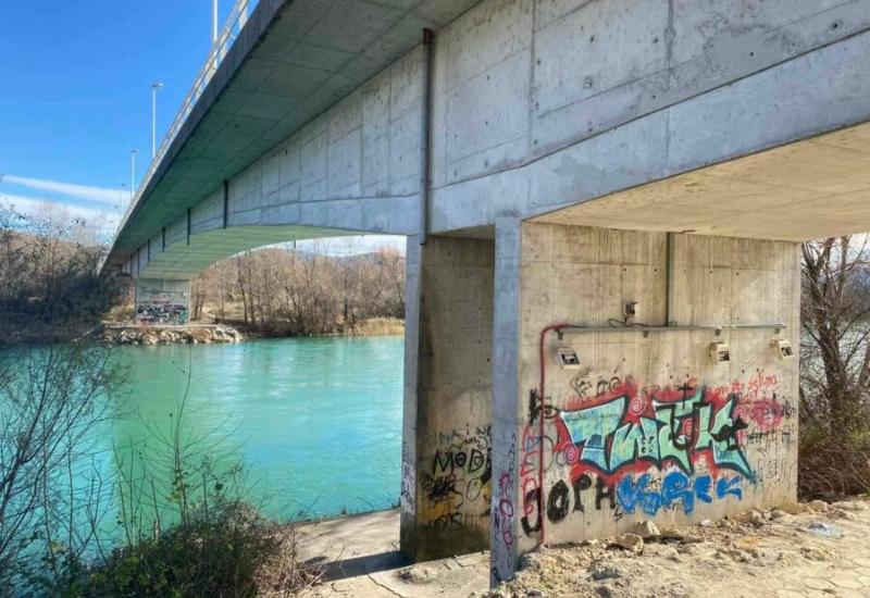 Čapljina: Prefarbani prijeteći i uvrjedljivi grafiti protiv Bošnjaka