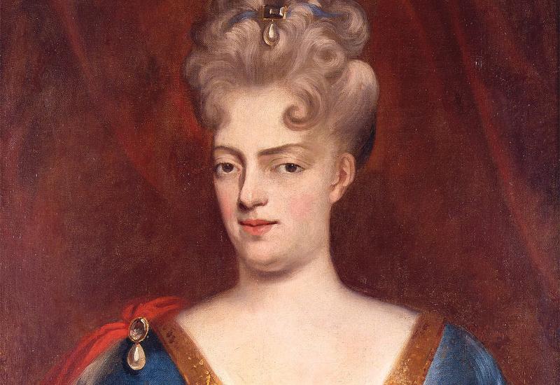 Marija Lujza od Hessen-Kassela ( 7. veljače 1688., Kassel, Njemačka -  9. travnja 1765., Leeuwarden, Nizozemska) - Od ove princeze potječu svi današnji europski monarsi 
