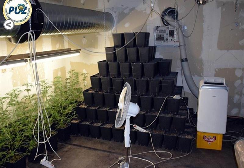 Oprema za uzgoj marihuane donirana srednjoj školi za praktičnu nastavu učenika