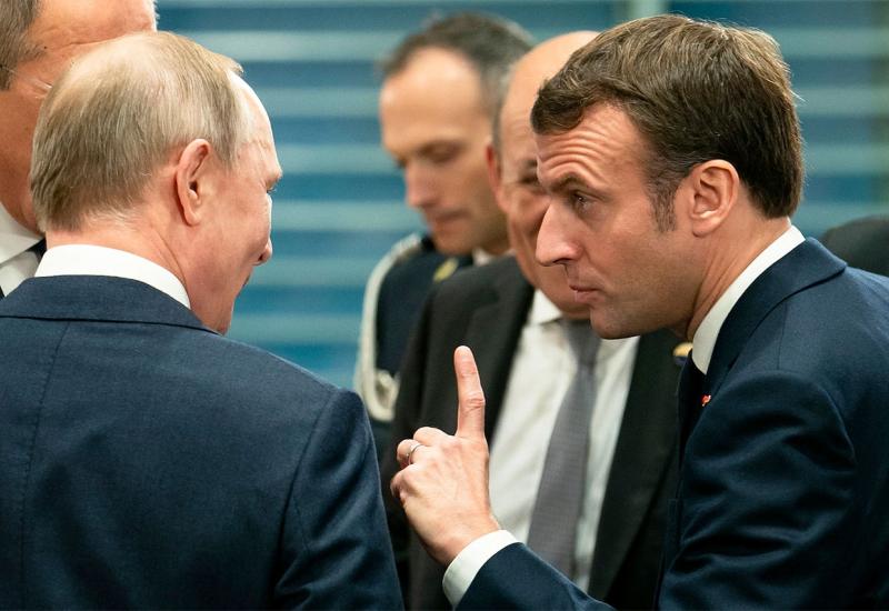 Macron bi Putinu oduzeo orden Legije časti koju mu je dodijelio Jacques Chirac 