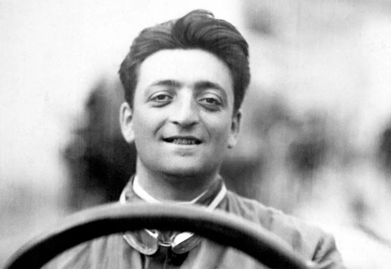 Enzo Anselmo Ferrari (Modena, Kraljevina Italija, 18. veljače 1898. – Maranello, Italija, 14. kolovoza 1988.) - Dan kad je rođen Enzo Ferrari, slavni Il Commendatore