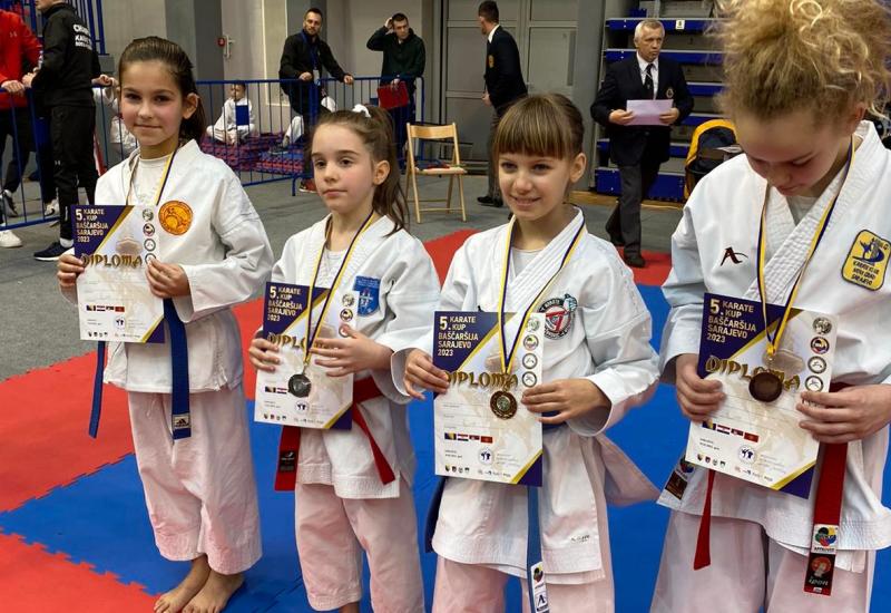 Univerzitetski karate klub Mostar na novim natjecanjima - Dvije bronce na dva natjecanja za Univerzitetski karate klub Student iz Mostara