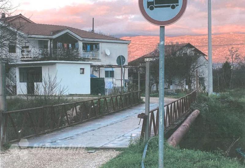  - Mostar: 30 godina klimavog mosta i nezainteresiranosti službi