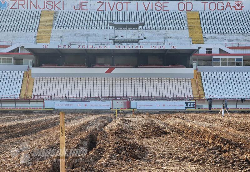 Radovi na stadionu Pod Bijelim brijegom - Dok se hvalimo hibridnim terenima koje još nismo ni vidjeli, u Srbiji 