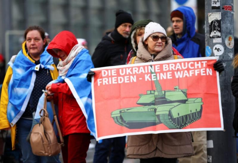 Prosvjed u Njemačkoj - Berlin prosvjeduje: Traži se prekid isporuke oružja Ukrajini
