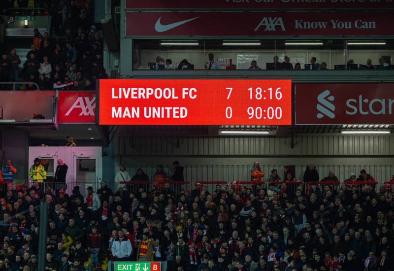 Četvrti put u povijesti, Manchester United je izgubio 7:0