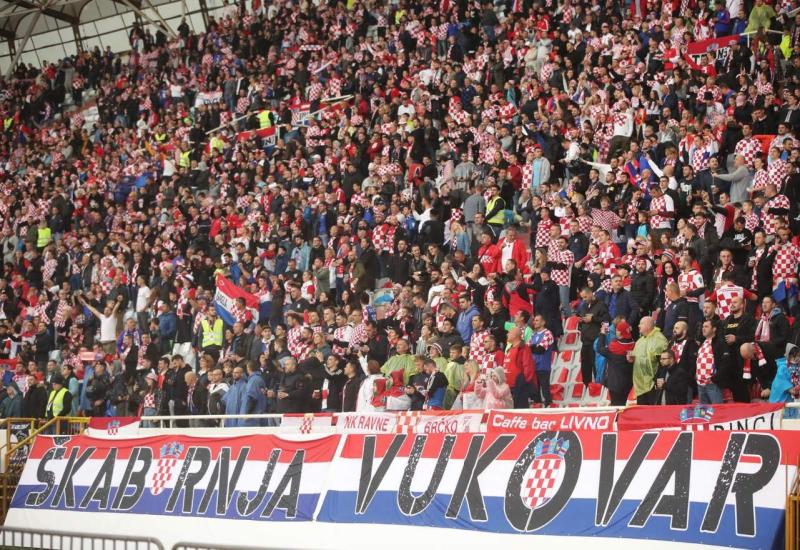 UEFA kaznila HNS zbog ponašanja navijača