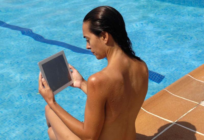 Odluka: U javnim bazenima žene se mogu kupati u toplesu