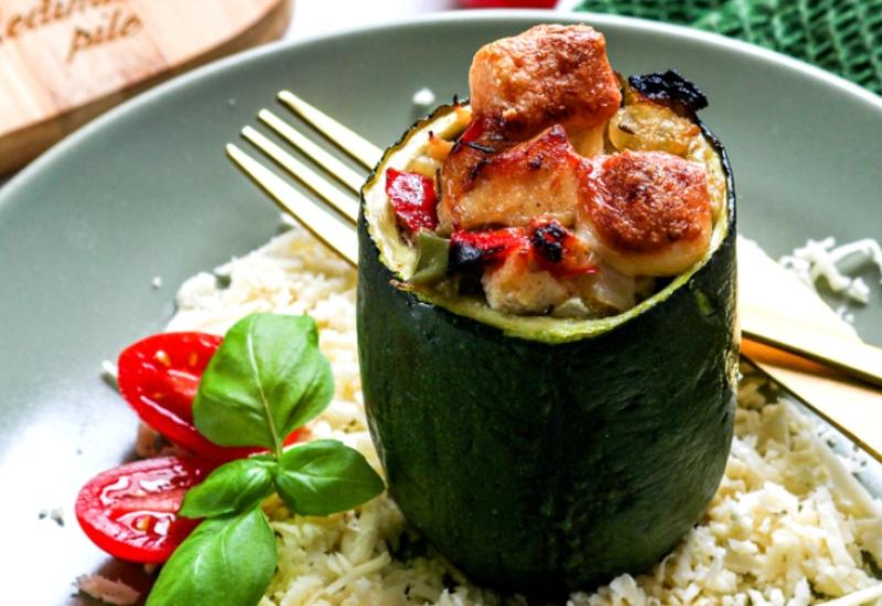 Tikvice punjene piletinom - Ukusan i jednostavan obrok: Gastro blogerica otkriva fantastičan recept za zapečene tikvice
