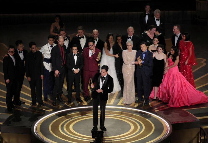 Apsolutni pobjednik Oscara  - film "Sve u isto vrijeme"