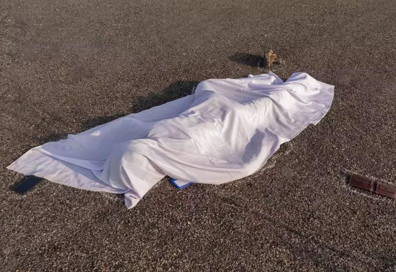 Na parkingu pronađeno beživotno tijelo pripadnika vojne službe
