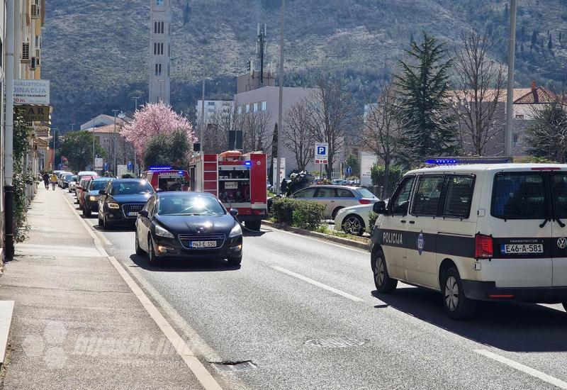 Planulo auto na mostarskom Bulevaru