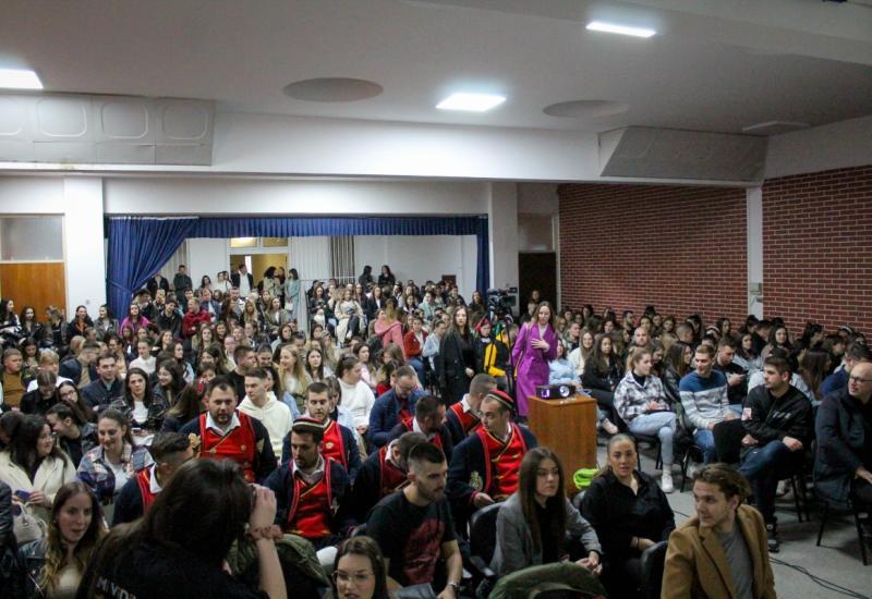 Bogat duhovni program za mlade organiziran u Mostaru