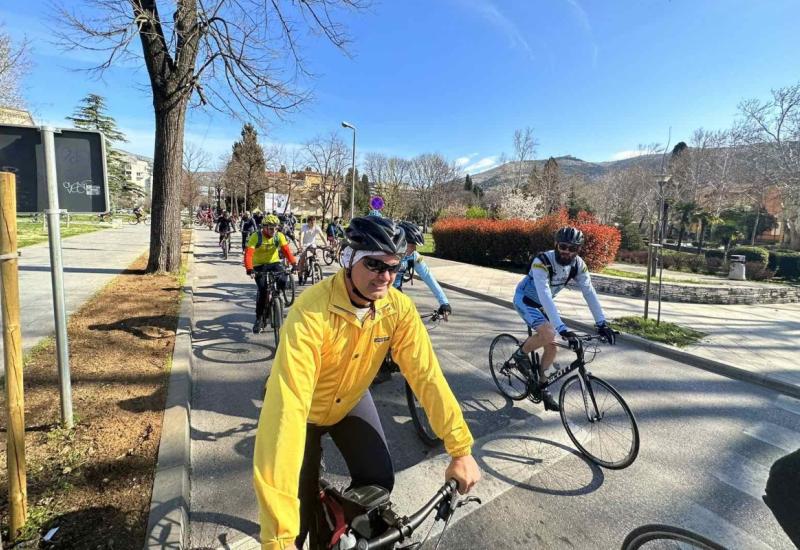 Ćirinom trasom od Mostara do Počitelja: Biciklisti na drumu