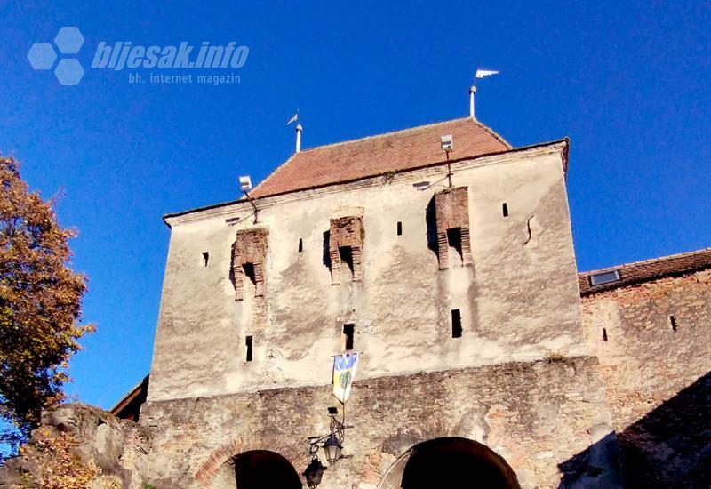 Detalj s jedne od kula citadele - Sighișoara, stoljetna prijestolnica Transilvanije i rodni grad grofa Drakule (Transilvanijom uzduž & poprijeko 10)