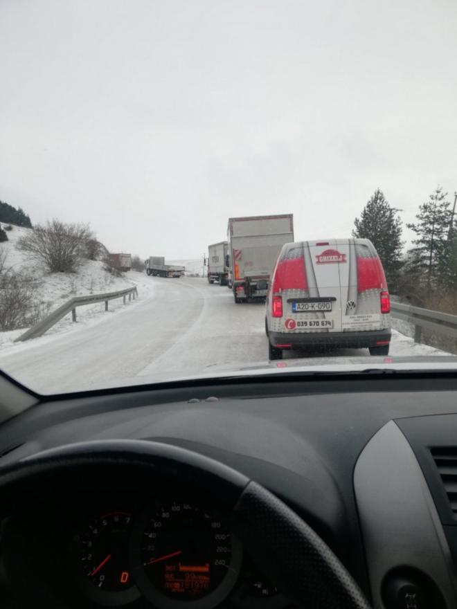 Snijeg stvara probleme na Kupresu - Snijeg i bura stvaraju probleme u BiH, ali i regiji 