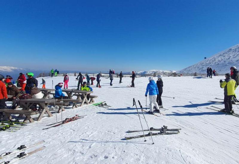 Skijanje na Bjelašnici i Jahorini i u svibnju - Skijanje na Bjelašnici i Jahorini i u svibnju, profit zamalo nadmašio prošlu sezonu 