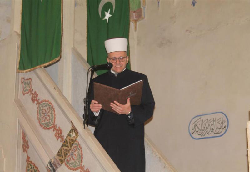 U Karađoz-begovoj džamiji u Mostaru klanjan Bajram-namaz - Mostarski muftija: Ljudi moraju imati oslonac jedni u drugima