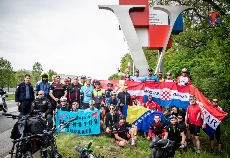 Biciklisti po jedanaesti put šalju poruku prijateljstva iz Mostara u Vukovar