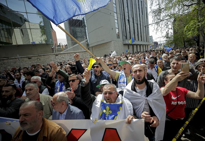 Novi prosvjed u Sarajevu ispred OHR-a, EU-a i SAD-a: Građani će na ulice 9. svibnja