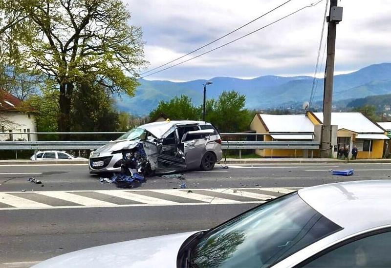 Nesreća kod Viteza - Više osoba ozlijeđeno u teškoj prometnoj nesreći kod Viteza